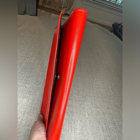 Clutch crossbody shoulder bag purse red removable strap envelope snap closure​​ - Picture 6 of 13